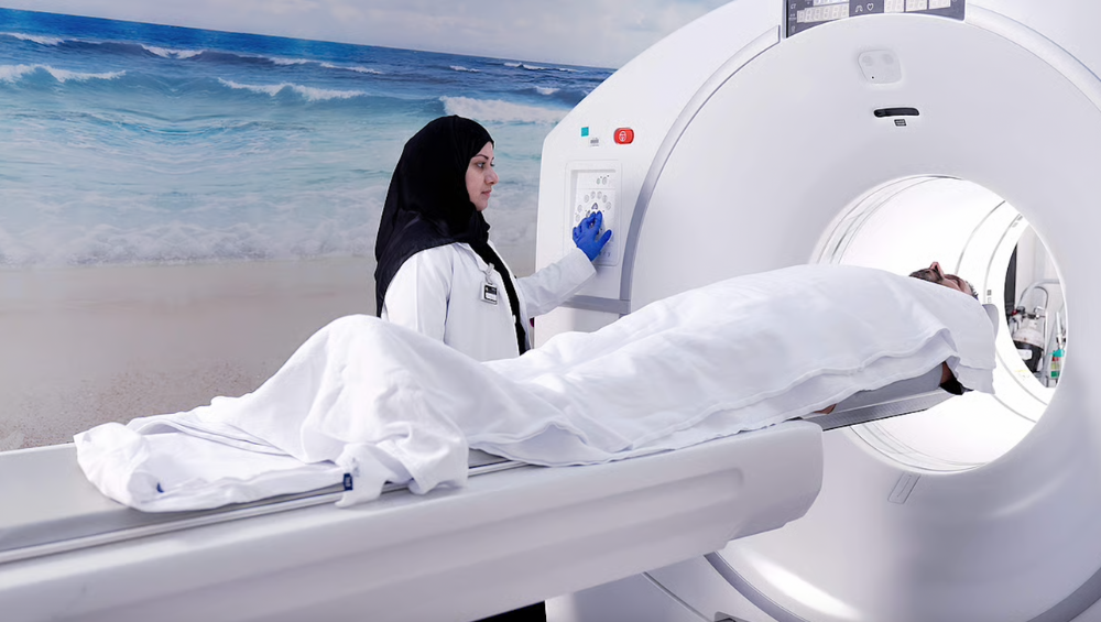 "دبي الصحية" تُطلق خدمة فحص الدماغ بـ"الأميلويد" للكشف المبكر عن الزهايمر