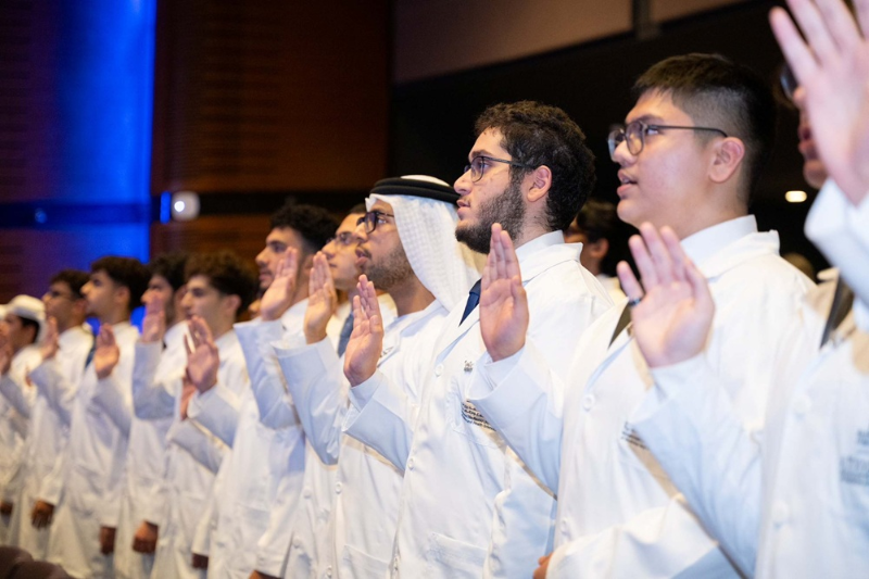 "دبي الصحية" تحتفي بالدفعة العاشرة من طلبة كلية الطب