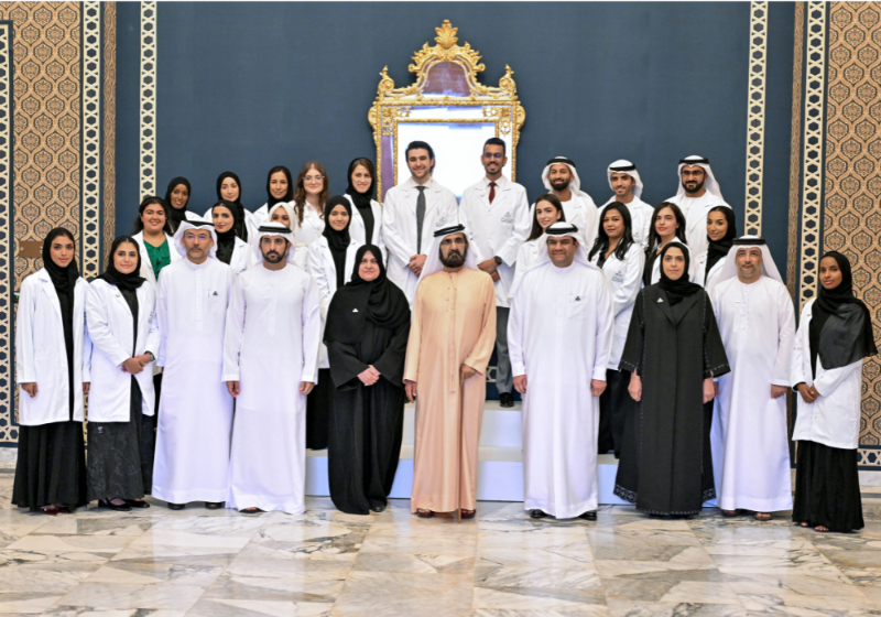محمد بن راشد يلتقي أوائل خريجي جامعة محمد بن راشد للطب والعلوم الصحية ويؤكد على دورهم المحوري في تعزيز مستقبل قطاع الرعاية الصحية بدولة الإمارات