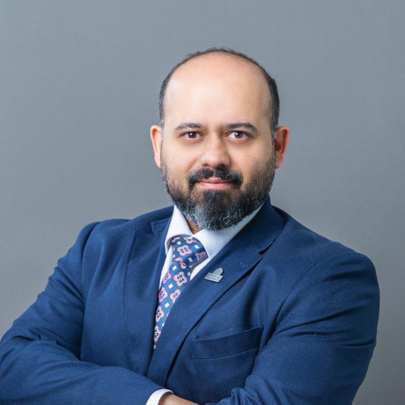 د. روشن لينيس بايس